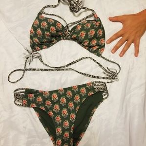 AÉROPOSTALE Bikini